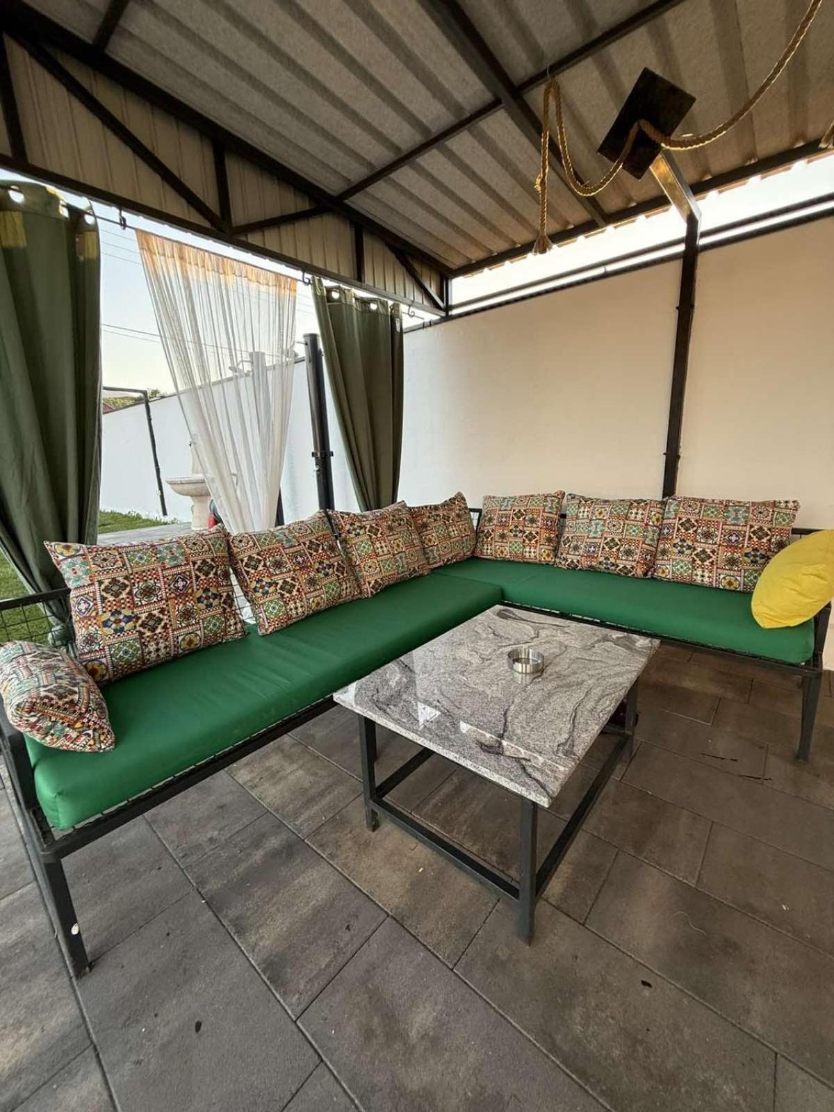 Family Estate Hadzalova Avlija Villa บีฮัช ภายนอก รูปภาพ